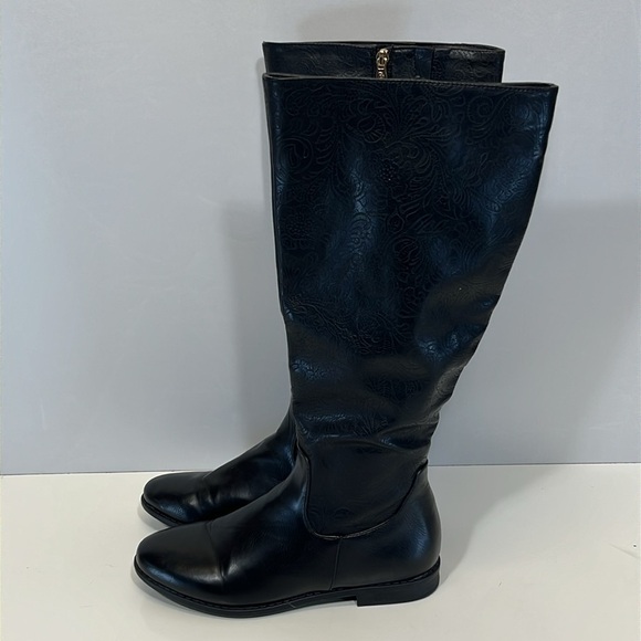 Db Dk Fashion Black Tall Boot Floral Embossed Low heel Side Zip Size 8 vegan - Picture 2 of 12